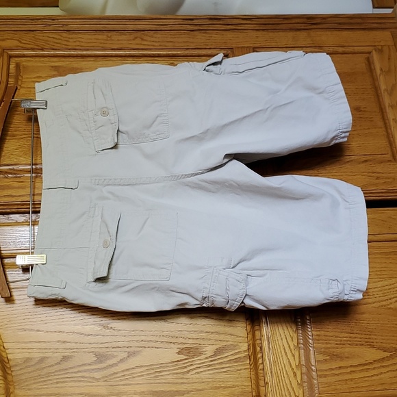 Men's cargo shorts - Picture 2 of 4